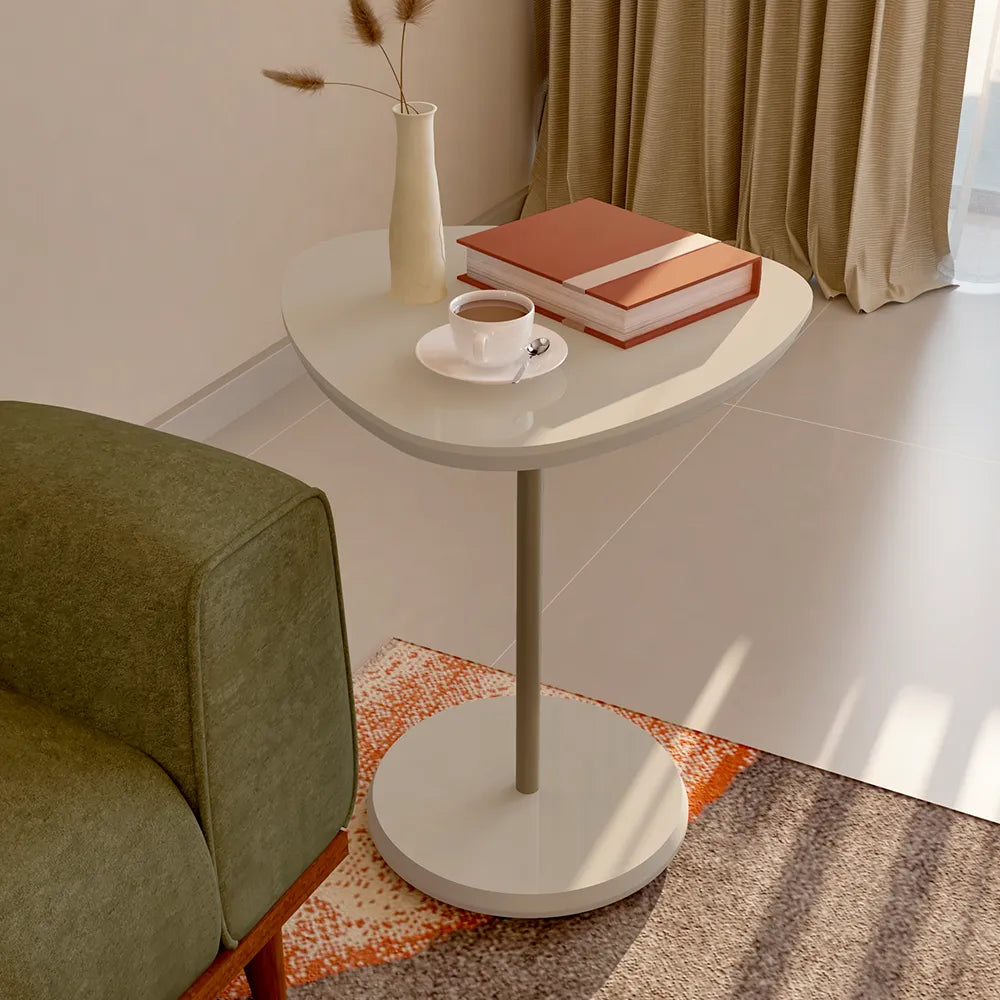 Mesa Lateral Triangular para Sala Lyra 60 cm