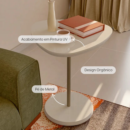 Mesa Lateral Triangular para Sala Lyra 60 cm