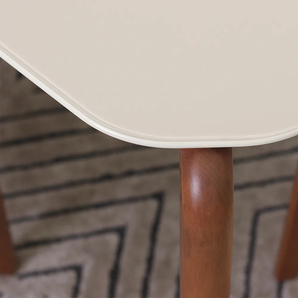 Conjunto de Jantar Mesa Redonda com Vidro Donatella 4 Cadeiras Kalina - Natural c/ Carbono